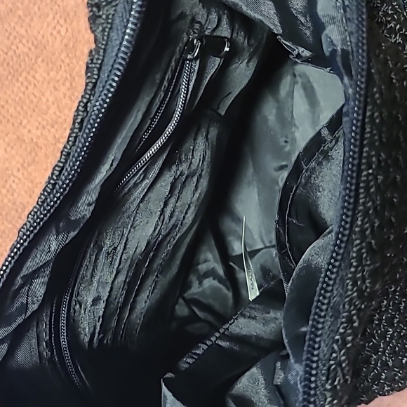 Knit Crochet Shoulder Bag - Picture 4 of 8